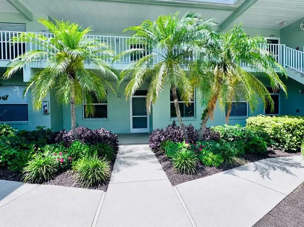 4640 Tower Hill Ln, Sarasota, FL