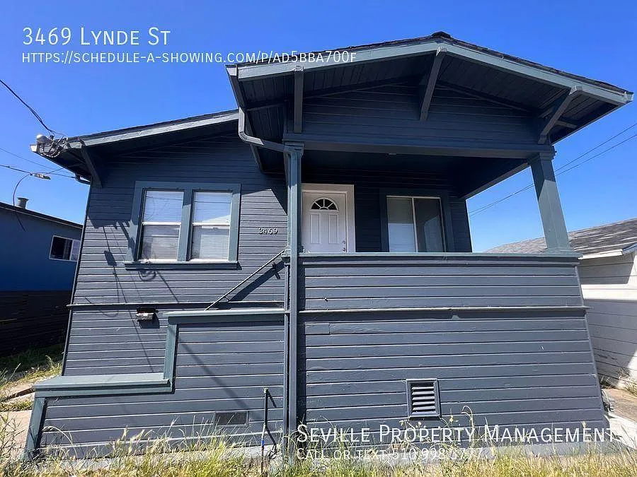 3469 Lynde St photo 1