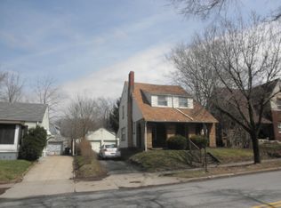 561 Brittain Rd, Akron, OH 44305