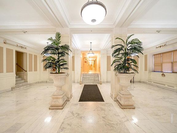 3rd image of 2600 Kennedy Blvd APT 3A