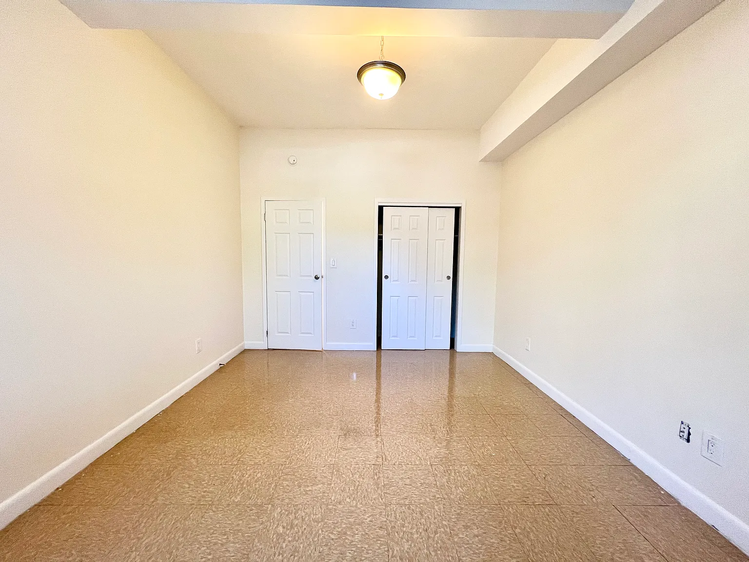 1 bed, 700 sqft, $2,150 — Photo 3