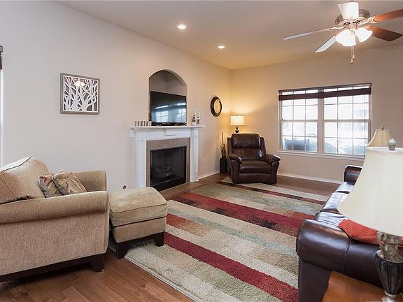 3rd image of 11773 Club House Pkwy