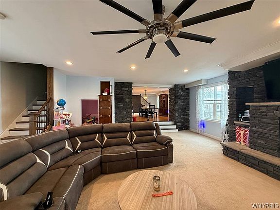 2nd image of 352 Chambers Rd