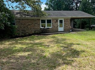 1240 Vale McKenzie Rd, Hollow Rock, TN 38342