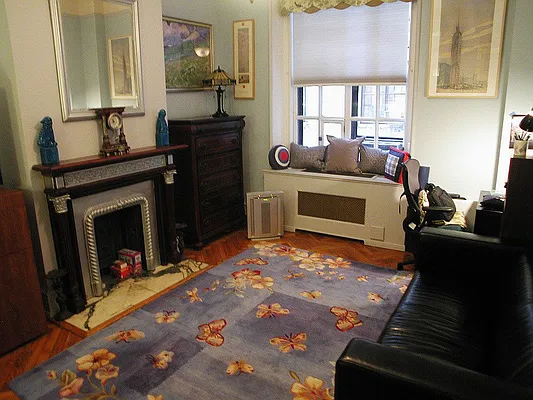 Sold by Verdi Square Realty | media 1