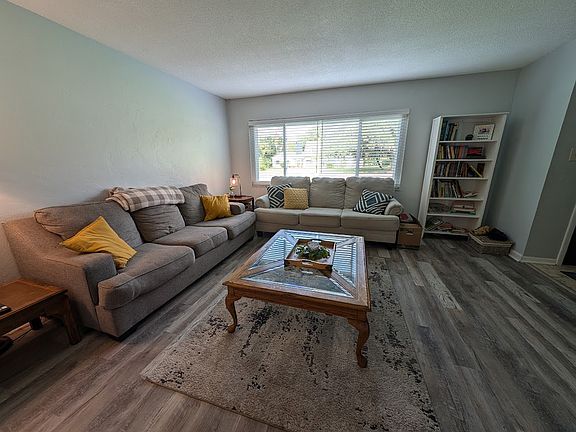 4th image of 6725 SW 35th Way