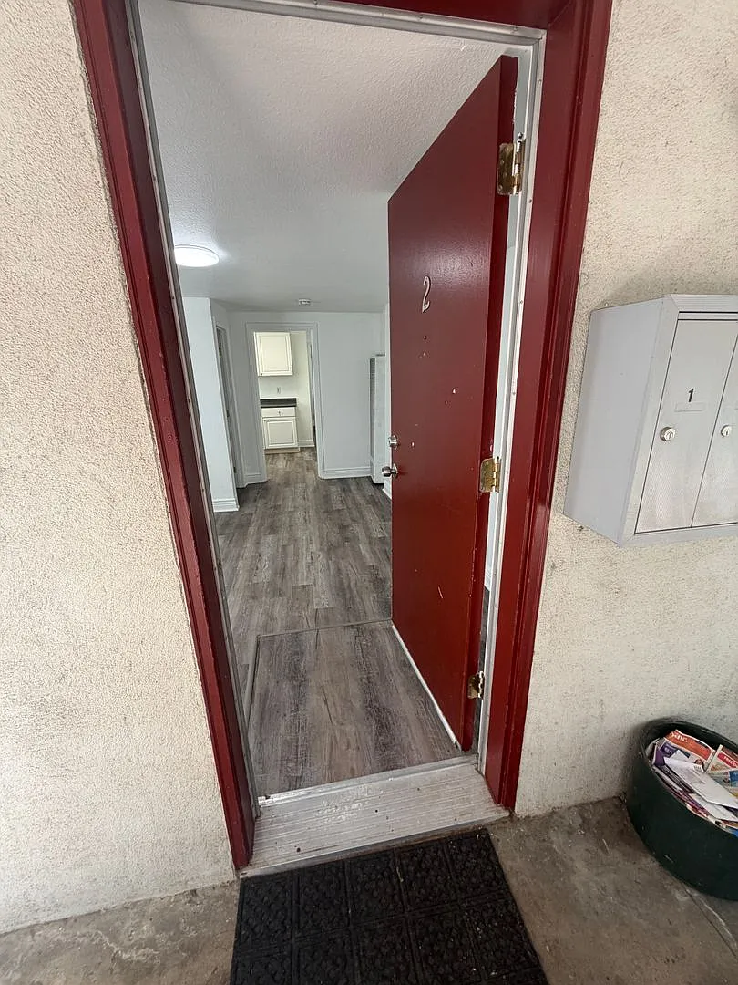 1706 H Street — Photo 4