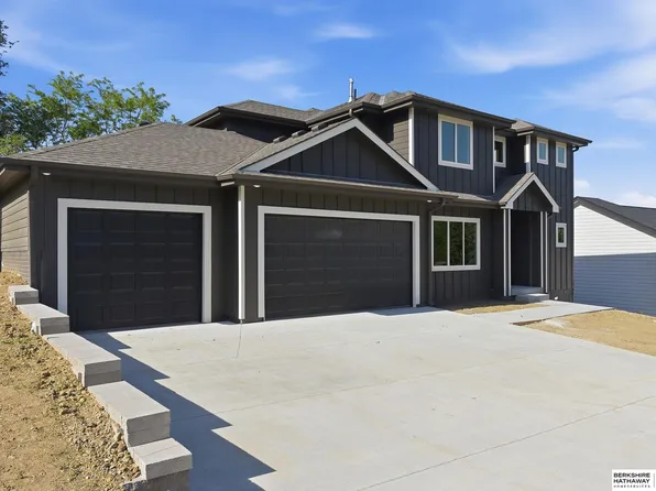 6403 Girard St, Omaha, NE 68152