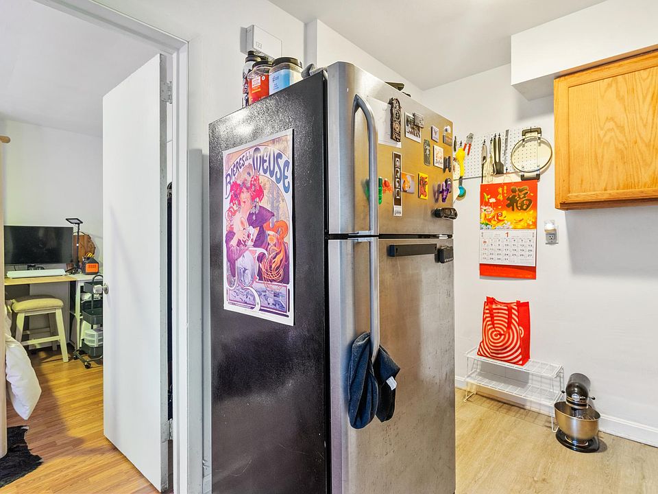 Kitchen/Bedroom Entrance