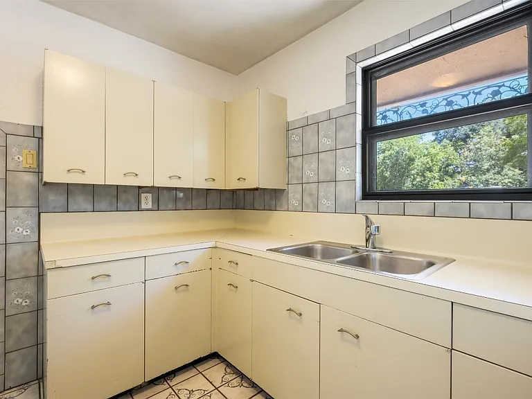 1401 Kirkwood Rd #A — Photo 10