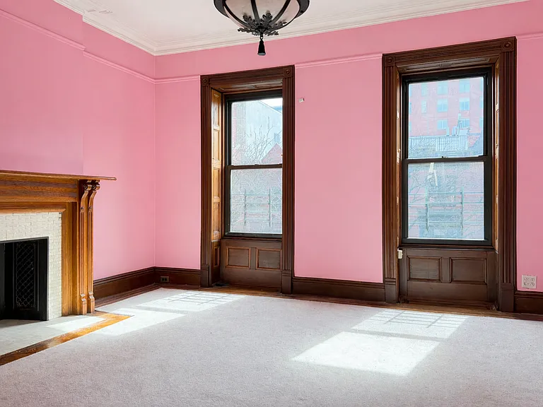 137 Manhattan Ave #1 — Photo 12