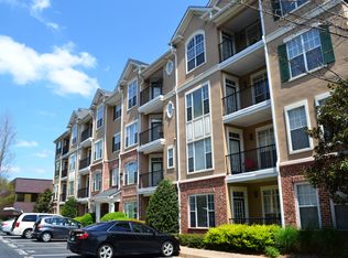 1104 Stratford Cmns, Decatur, GA 30033