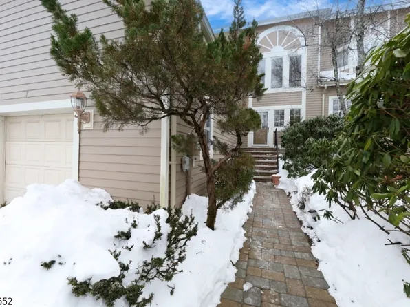 7 Coniston Ct, Wayne Twp., NJ 07470