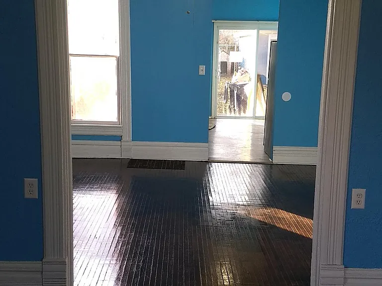154 S Porter St — Photo 3