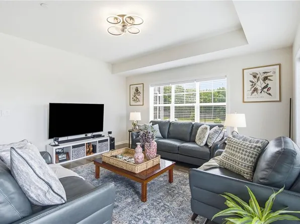7800 W 123rd St #116, Overland Park, KS 66213