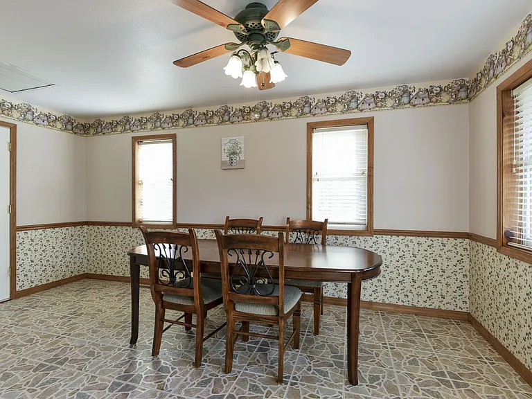 5558 State Highway 265 — Photo 14