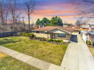 13775 Awdey Dr, Sterling Heights, MI 48312