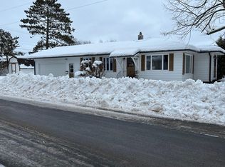 222 Balsam St, Spooner, WI 54801