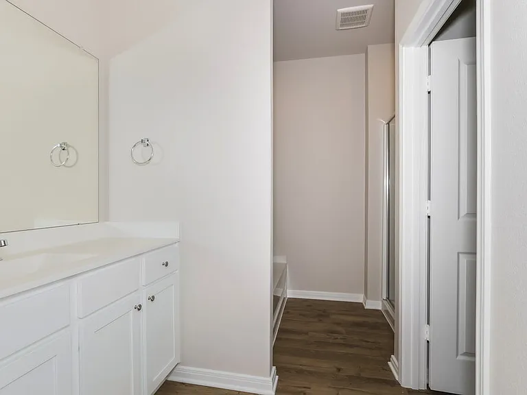 16426 Honeysuckle Hill Dr — Photo 14