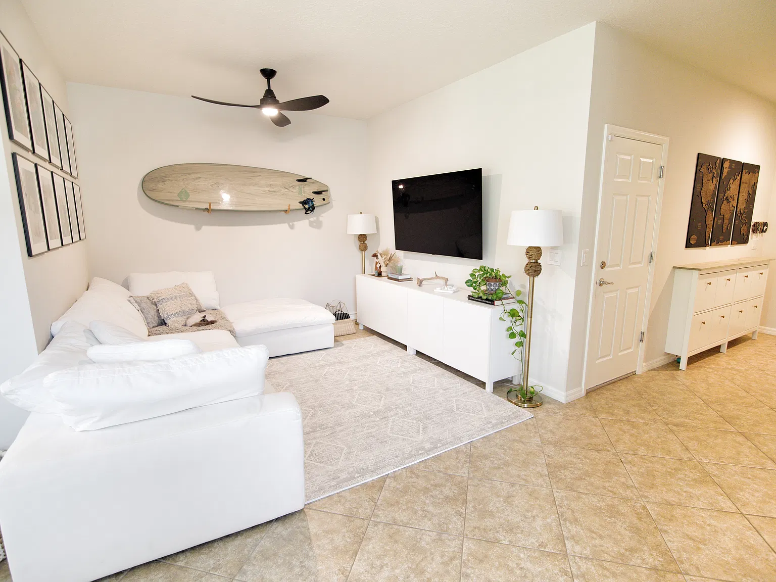 1057 Normandie Way — Photo 1