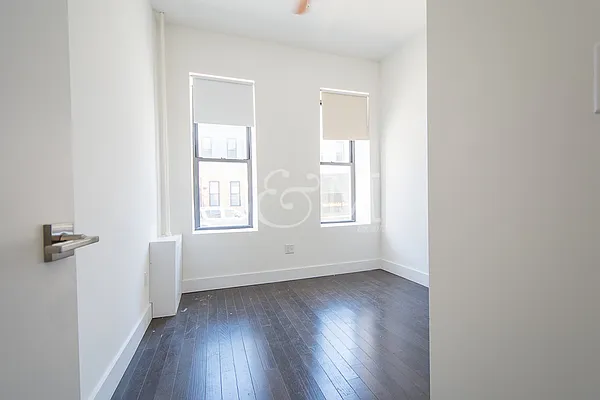 Rented by Brick&Mortar | media 66