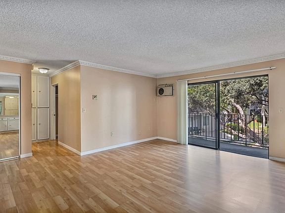 5th image of 6780 Friars Rd Unit 212