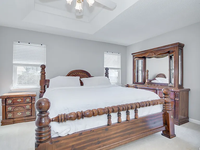662 Tara Ln — Photo 21