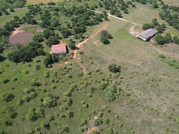 5th image of 628 Robinson Rd