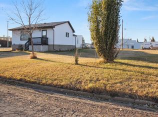 5006 E 52nd St, Castor, AB T0C 0X0