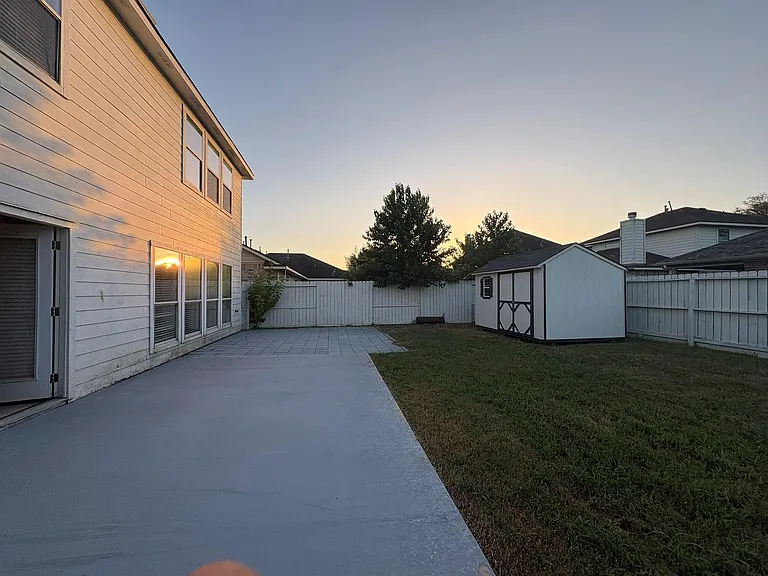 1902 Creegan Park Ct — Photo 31