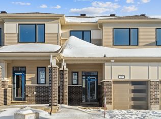 109 Yearling Cir, Ottawa, ON K0A2Z0