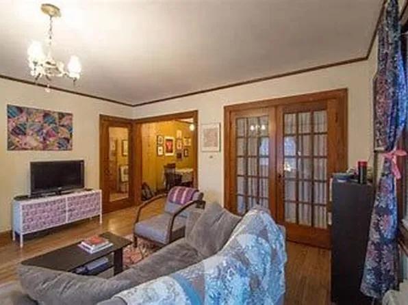 321 E 2nd St #A1, Bloomington, IN 47401