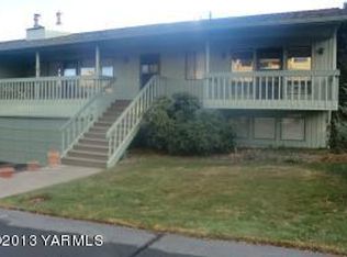 16 Burning Tree Dr, Yakima, WA 98902