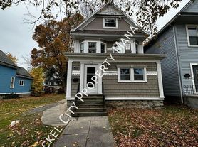 215 W Utica St, Buffalo, NY