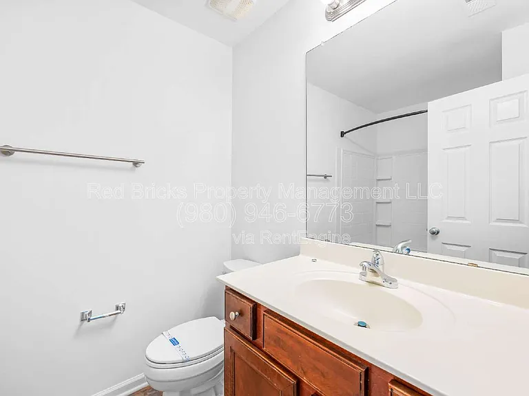 3053 Summerfield Ridge Ln — Photo 13