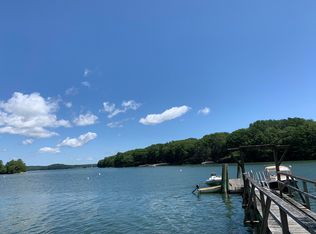 26 Townsend Ln, Boothbay, ME 04537