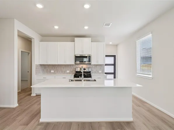 2318 Pioneer Landing Ln, Crosby, TX 77532