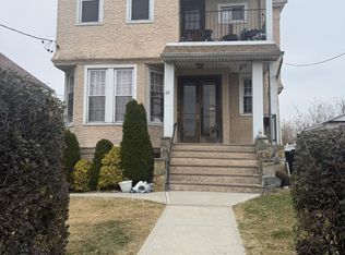 69 Narrows Rd N, Staten Island, NY 10305