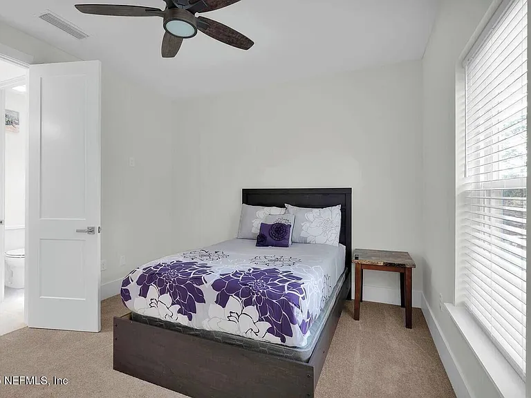 586 A1a N — Photo 25