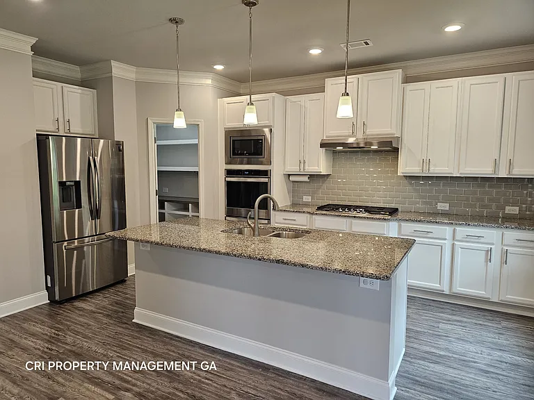 352 Newshaw Dr — Photo 9