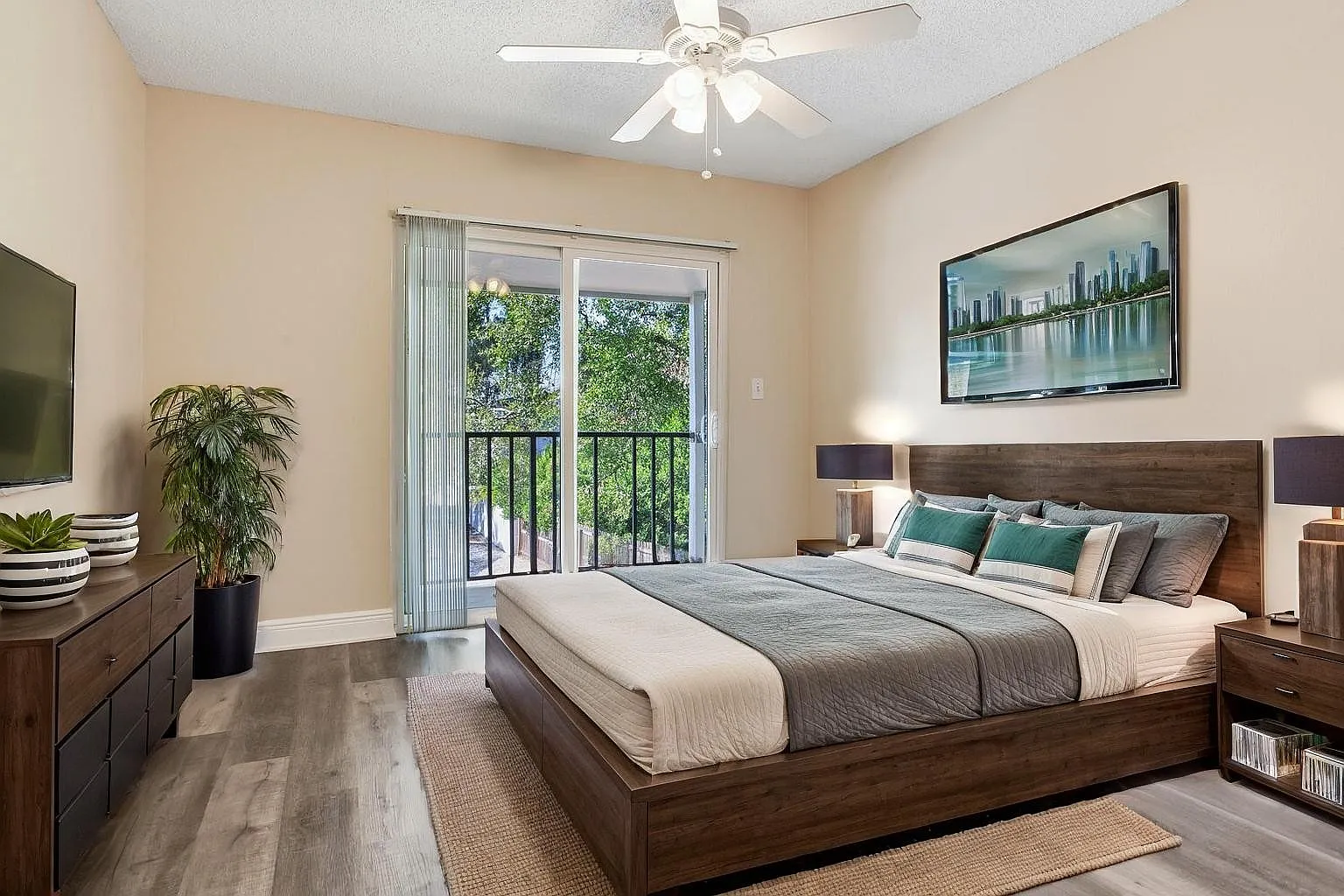 2 bed, 853 sqft, $1,795 — Photo 3