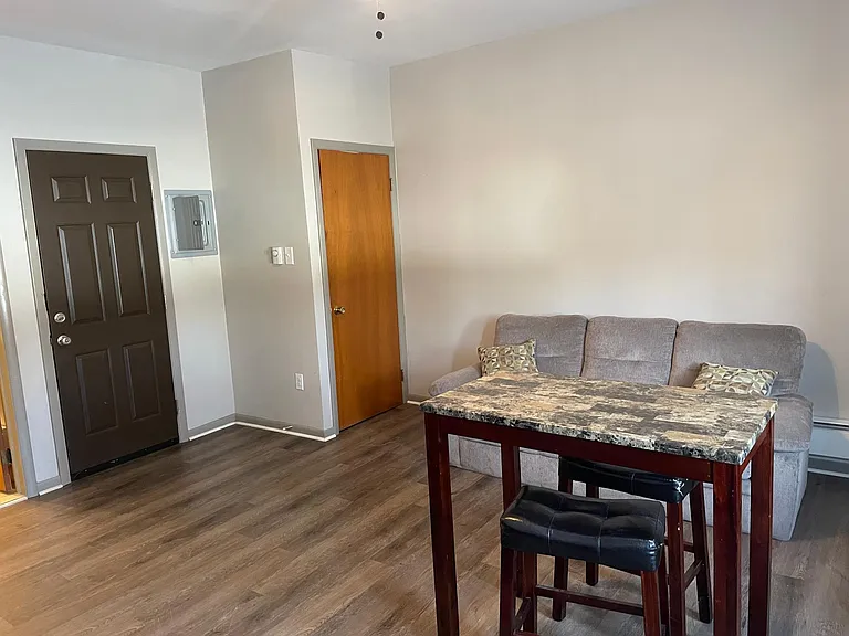 7832 W Vernor Hwy #4 — Photo 3
