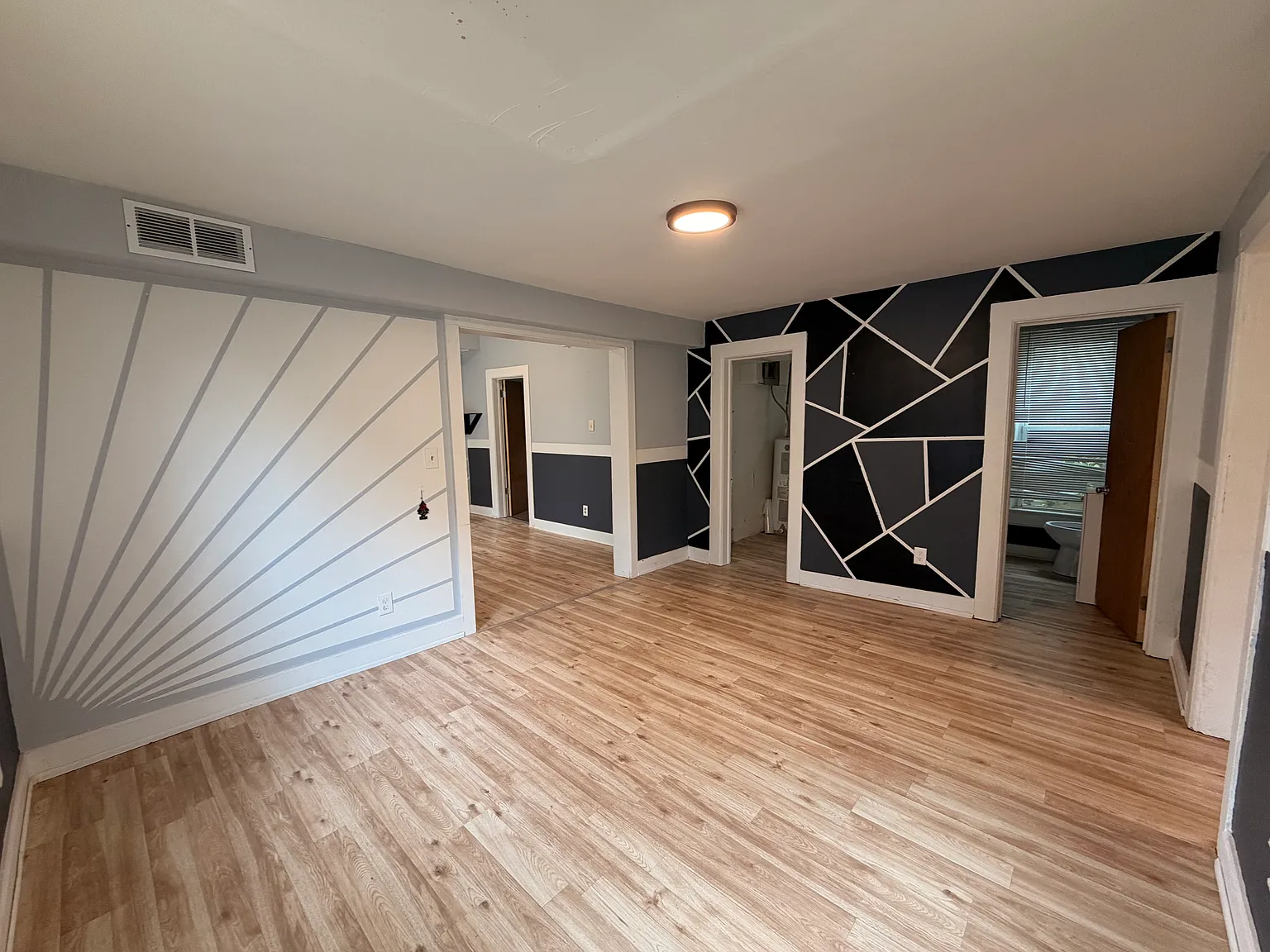 2 bed, 924 sqft, $895 — Photo 1