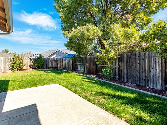 5th image of 2925 Aspen Glow Ln