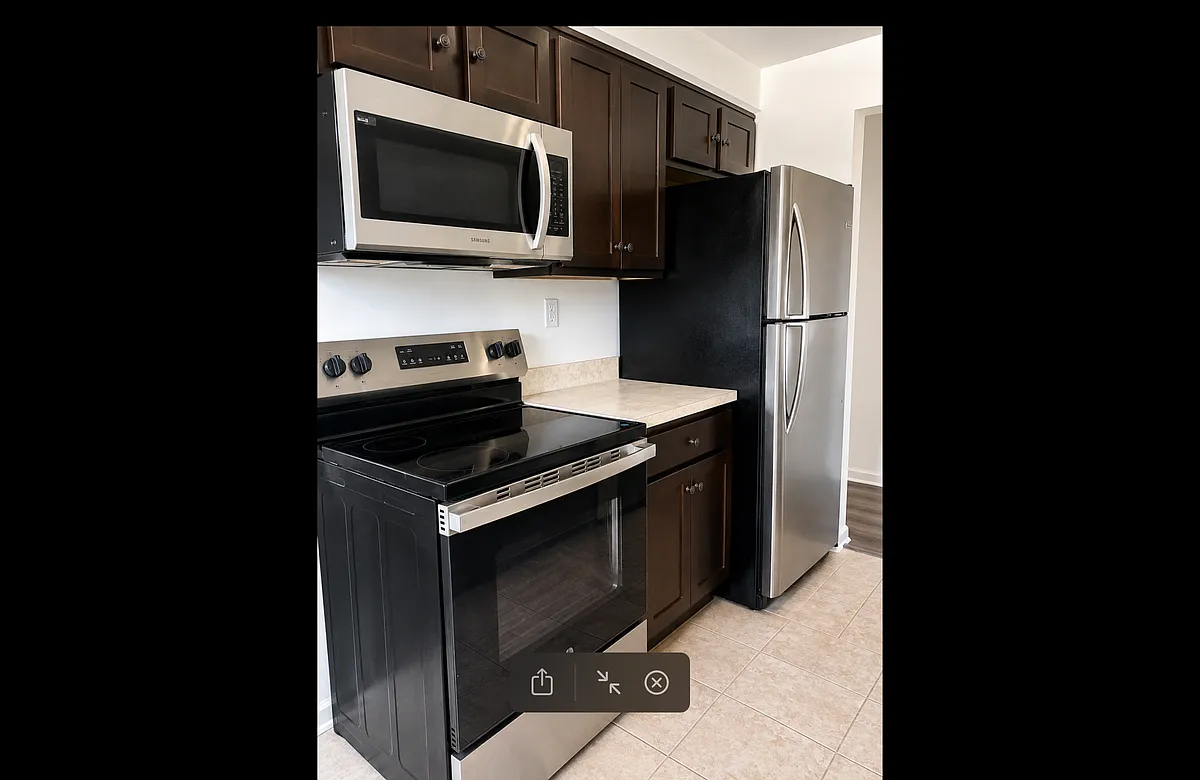 1 bed, 1.0 bath, 712 sqft, $1,900 — Photo 3