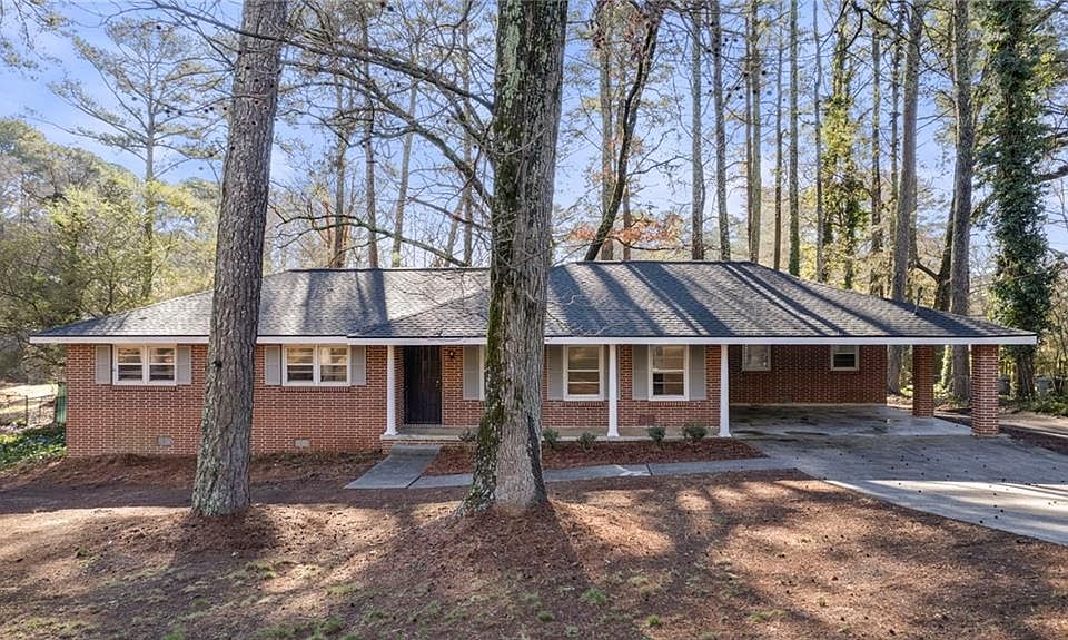 1st image of 4585 Lavista Rd