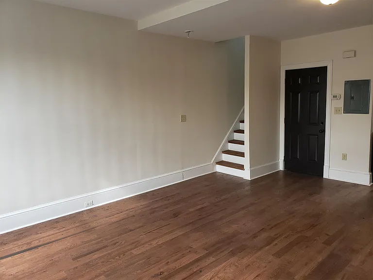 923 N 2nd St #2F — Photo 6