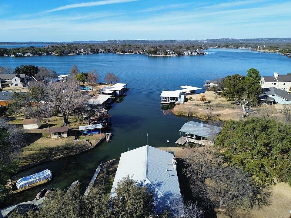 1st image of 305 W Briar Drive