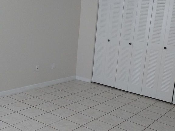 4th image of 1044 S Independence Dr APT G