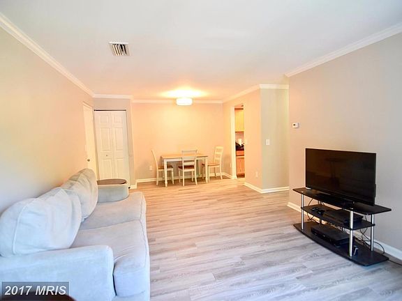 Living/Dining Combo Freshly Painted